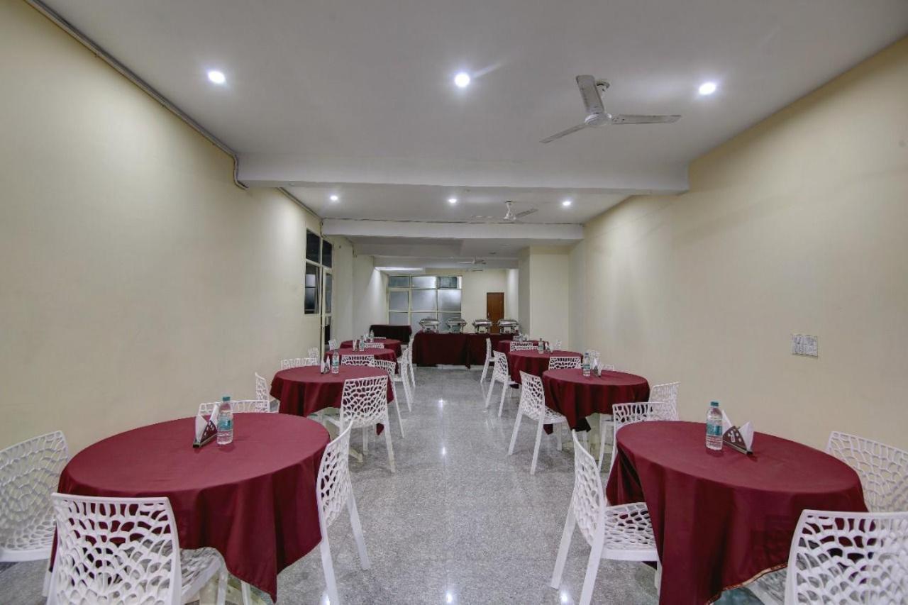 Hotel Premier Noida 135 Exteriér fotografie