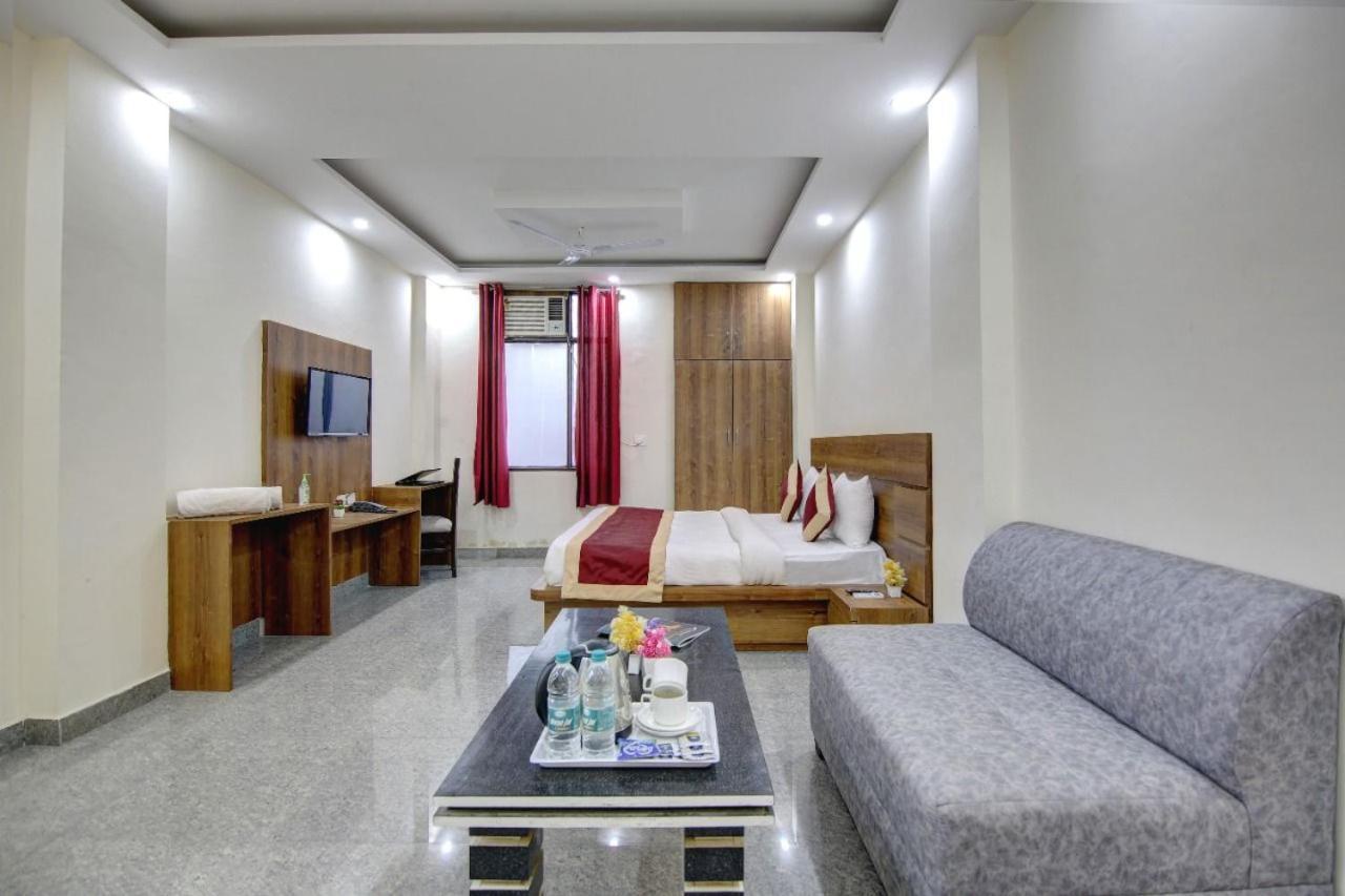 Hotel Premier Noida 135 Exteriér fotografie